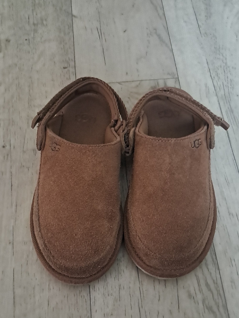UGG Kids Goldenstar Clogs versatile Soft Suede Leather Adjustable Straps Mules